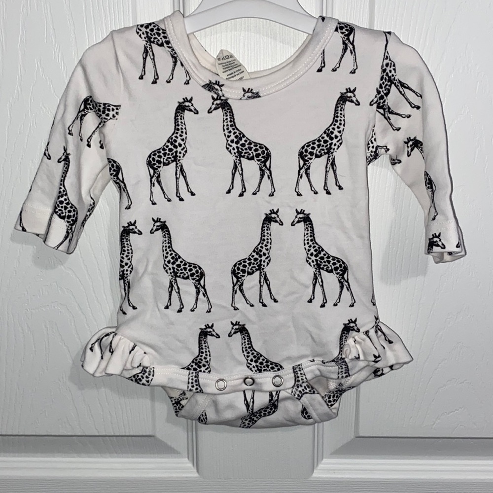 Kate Quinn top